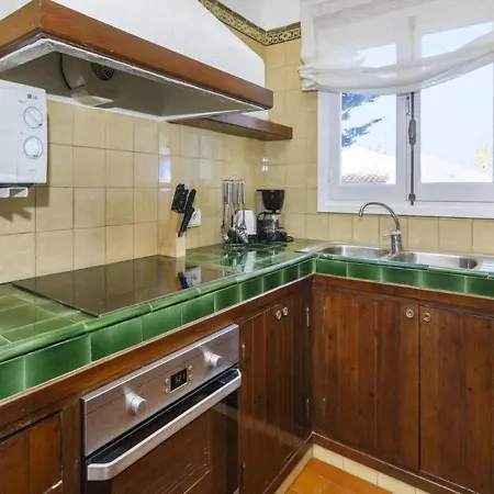 Bini Samsara - Ideal For Families, Fenced Pool, Close To Beach *