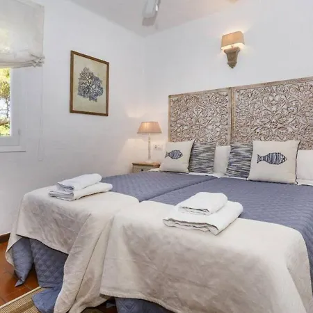 Bini Samsara - Ideal For Families, Fenced Pool, Close To Beach Villa